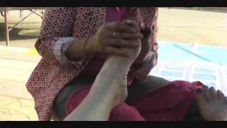 Thai Medical Foot Massage - Left Foot - Ayutthaya, Thailand.wmv